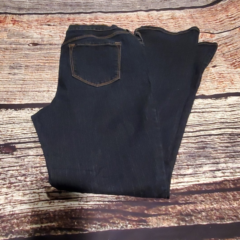 16L Old Navy dark boot cut jeans